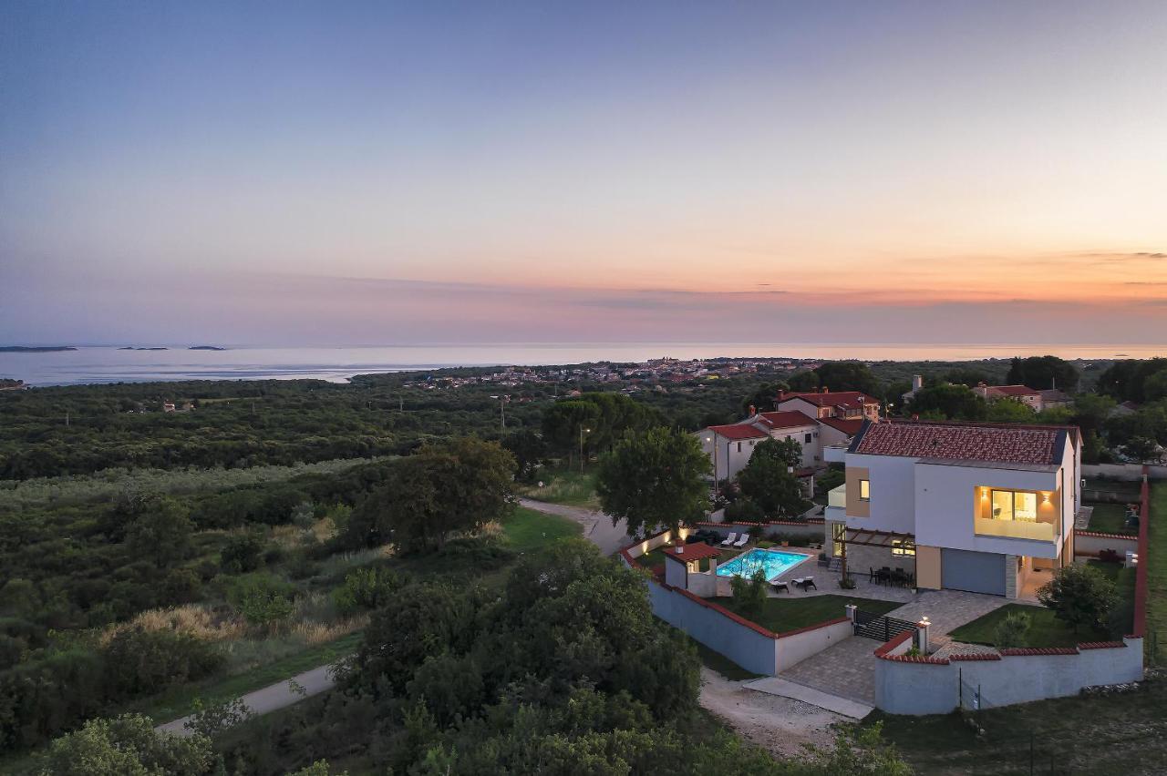 Villa White Barbariga Esterno foto